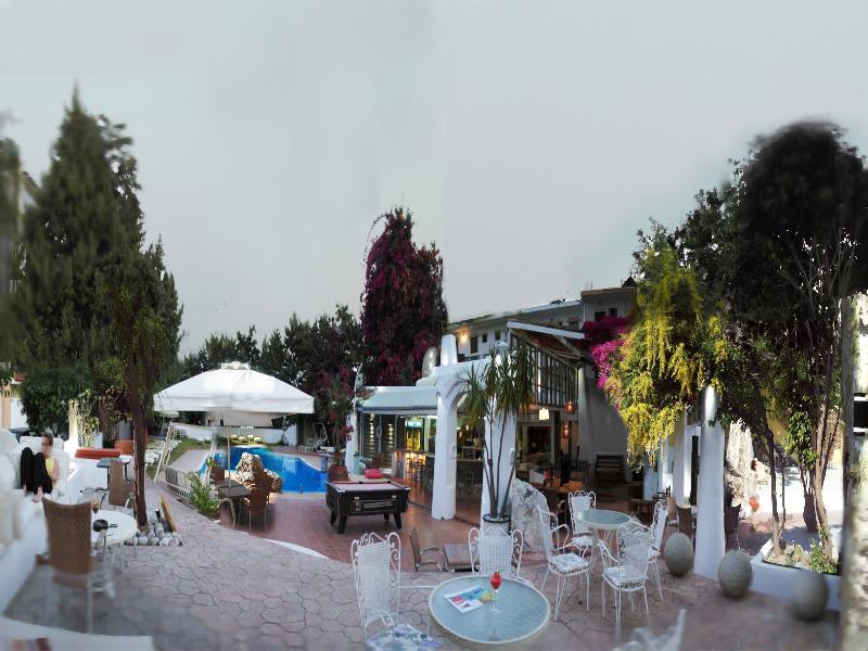 Gorgona Studios Faliraki Exterior photo